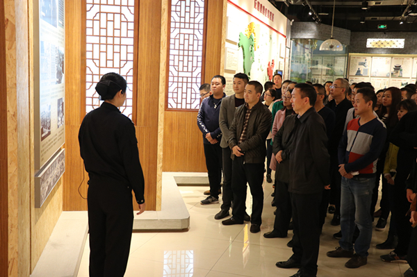 1512700324386793.jpg image001.jpg